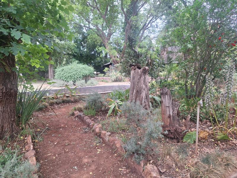 6 Bedroom Property for Sale in Stilfontein North West